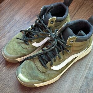 Used Vans Ultracush high tops Unisex Green suede